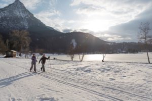 Frohnatur Hotel Garni Thiersee Hinterthiersee Tirol Urlaub Winter Berge Langlaufen