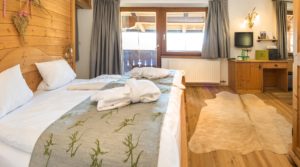 Frohnatur Hotel Garni Thiersee Hinterthiersee Zimmer gemütlich Urlaub Tirol Familiensuite Suite Kinder